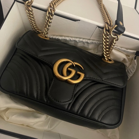 Gucci - Picture 1 of 8